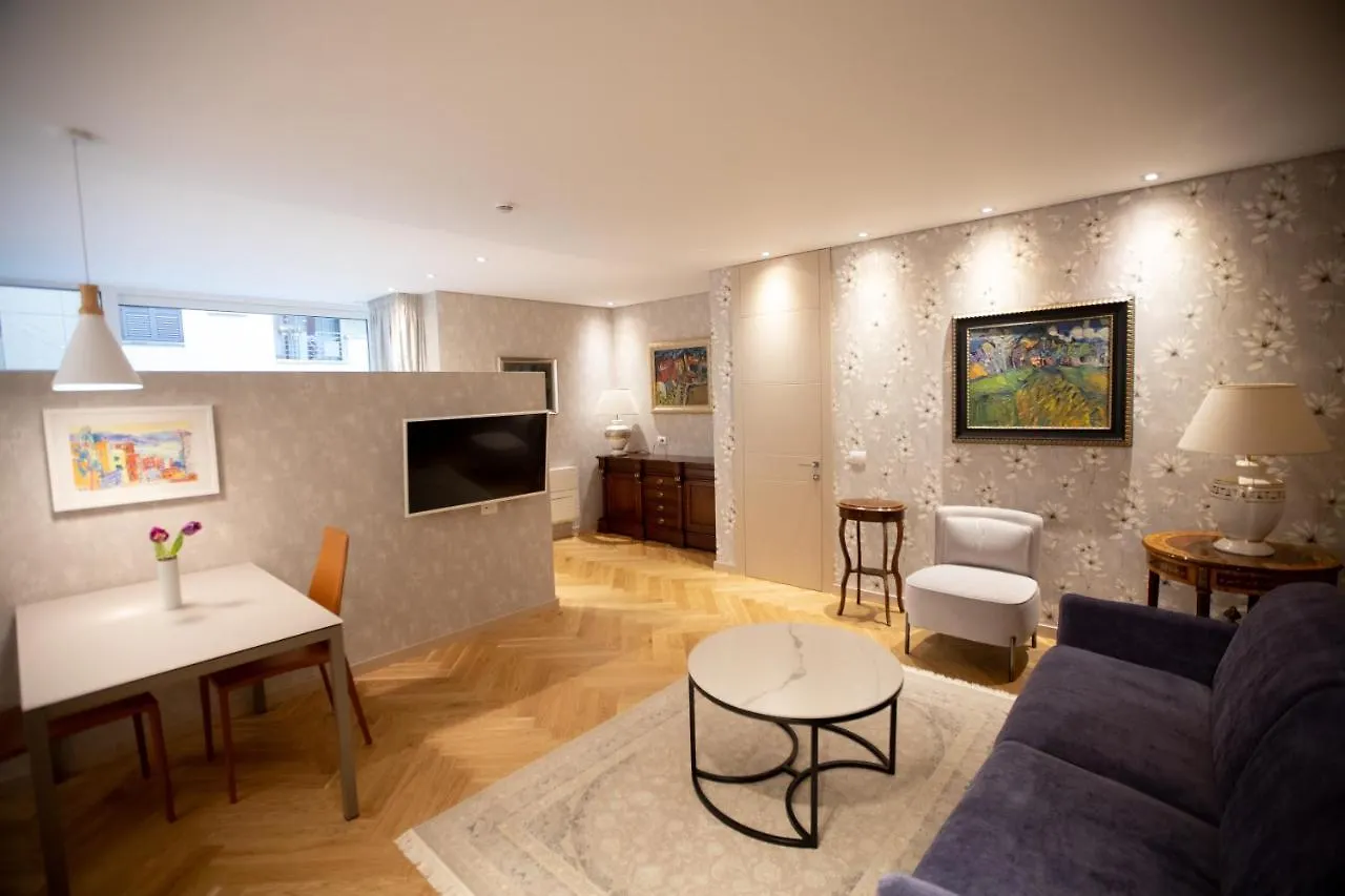 Apartment Seven Luxury Suites Tirana