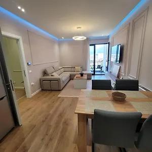 Comfort شقة تيرانا